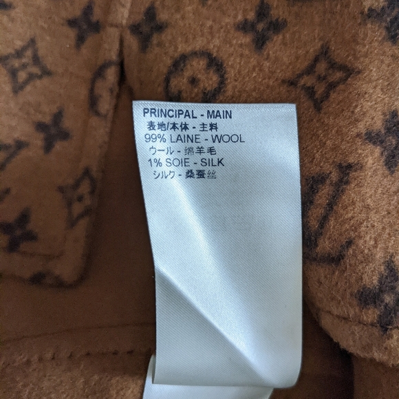 Louis Vuitton Monogram Wool Skirt. - Picture 16 of 16